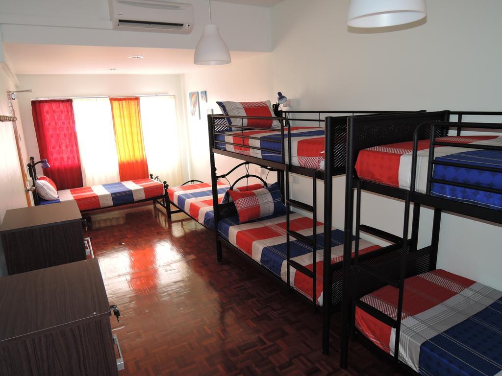 The Pillohouzzze Hotell Malacca Eksteriør bilde