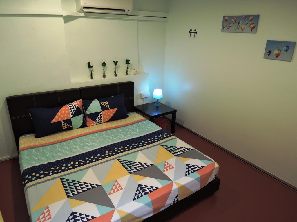 The Pillohouzzze Hotell Malacca Eksteriør bilde