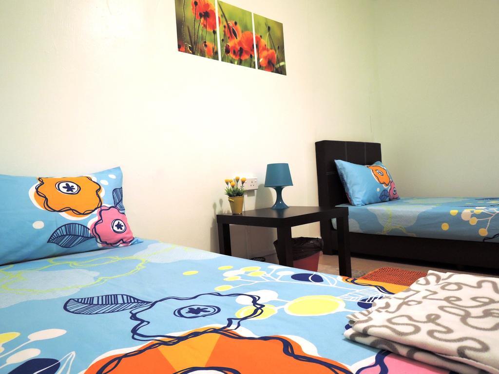 The Pillohouzzze Hotell Malacca Eksteriør bilde