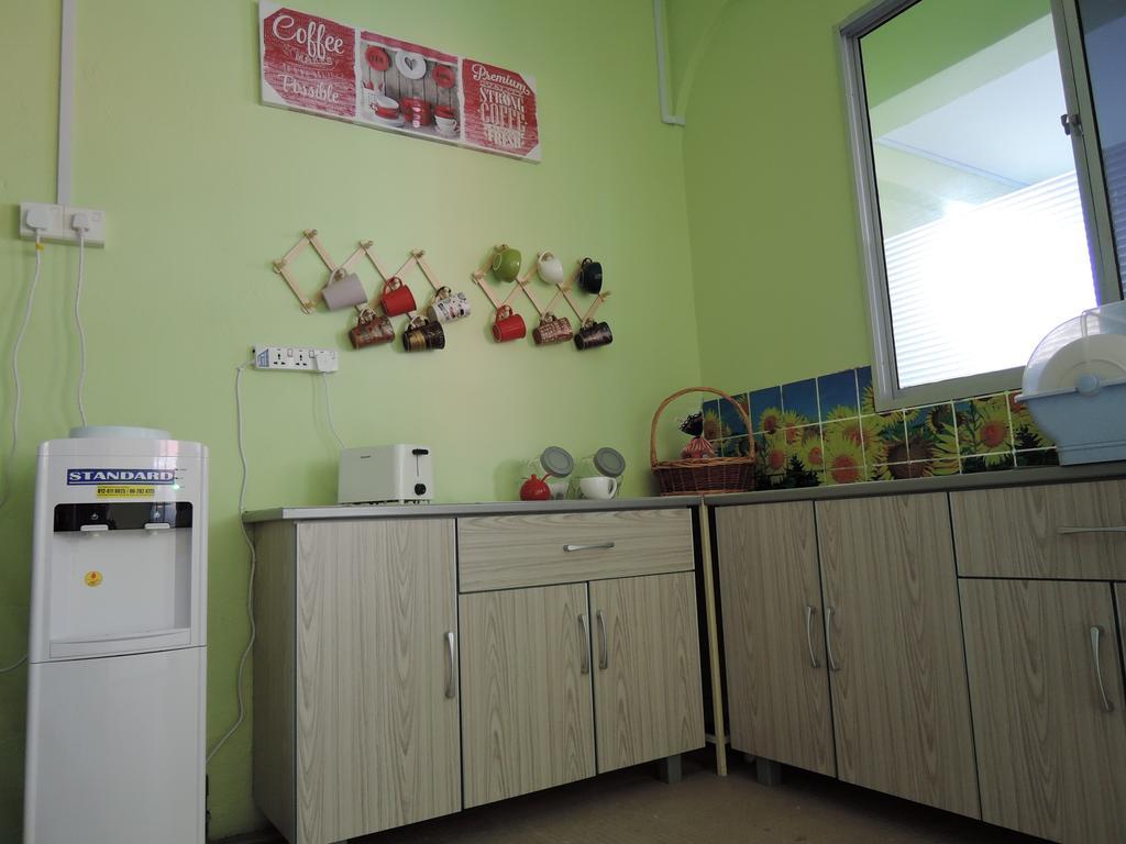 The Pillohouzzze Hotell Malacca Eksteriør bilde
