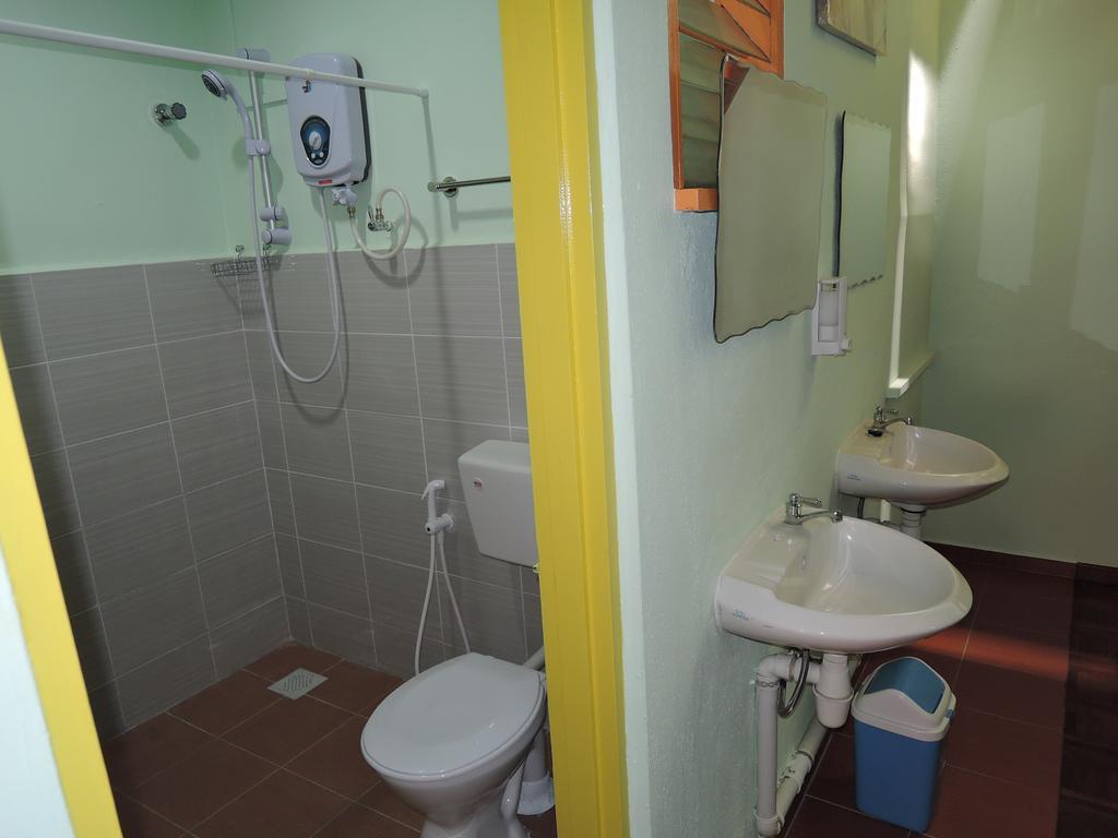 The Pillohouzzze Hotell Malacca Eksteriør bilde