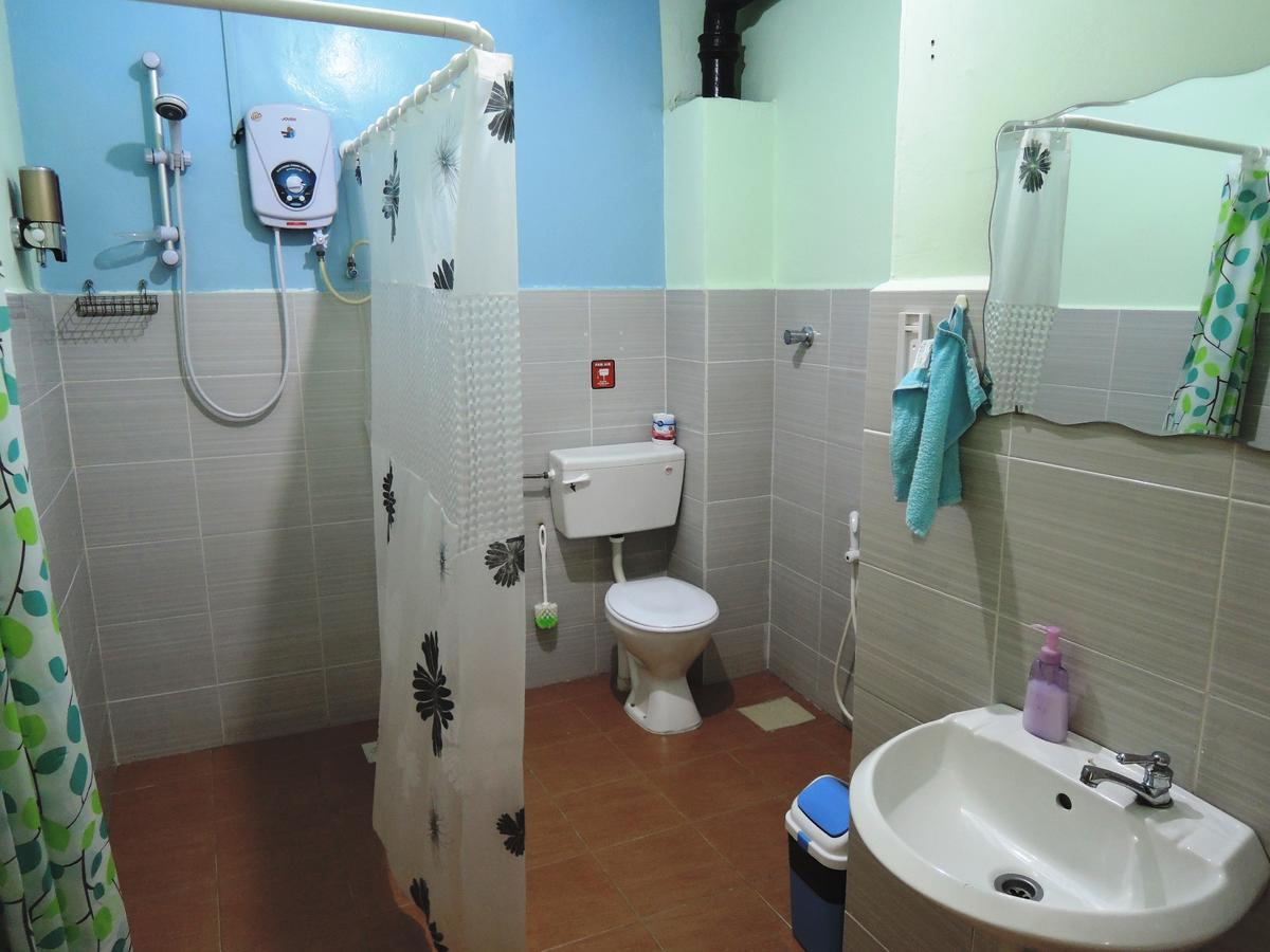 The Pillohouzzze Hotell Malacca Eksteriør bilde